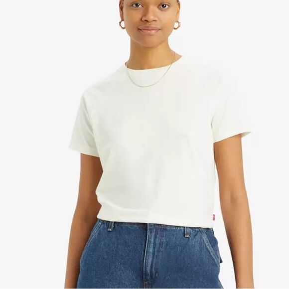 Levi’s Women’s Short Sleeve Tees Bundle – Size Small – 100% Cotton - Picture 5 of 7